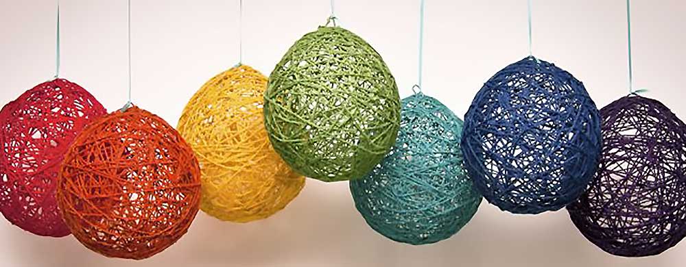 Making String Ball Decorations